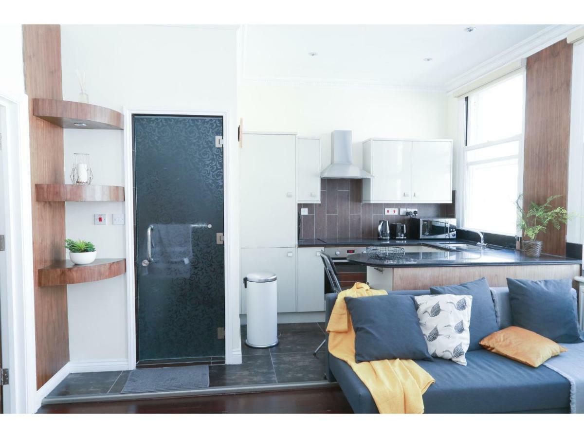 Pass The Keys West End Apartment Near Tottenham Court Road London Exterior foto